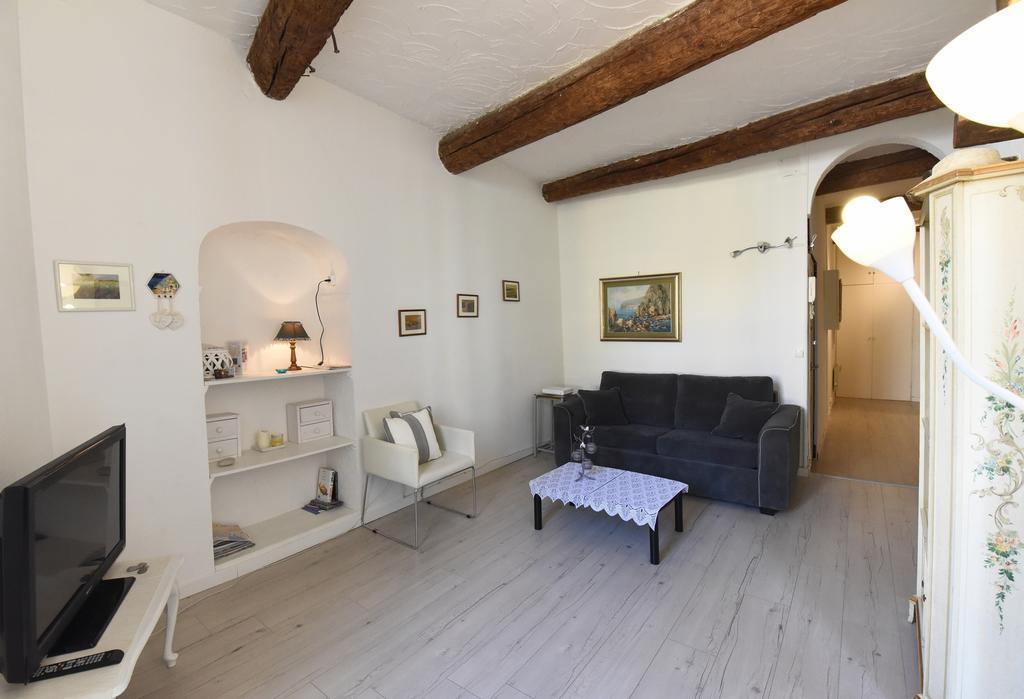 Great Flat In The Old Town Up To 4 Appartamento Nizza Esterno foto